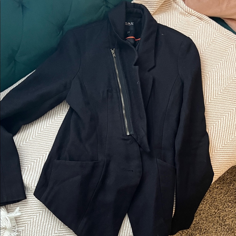 Lily Black Women's Blazer